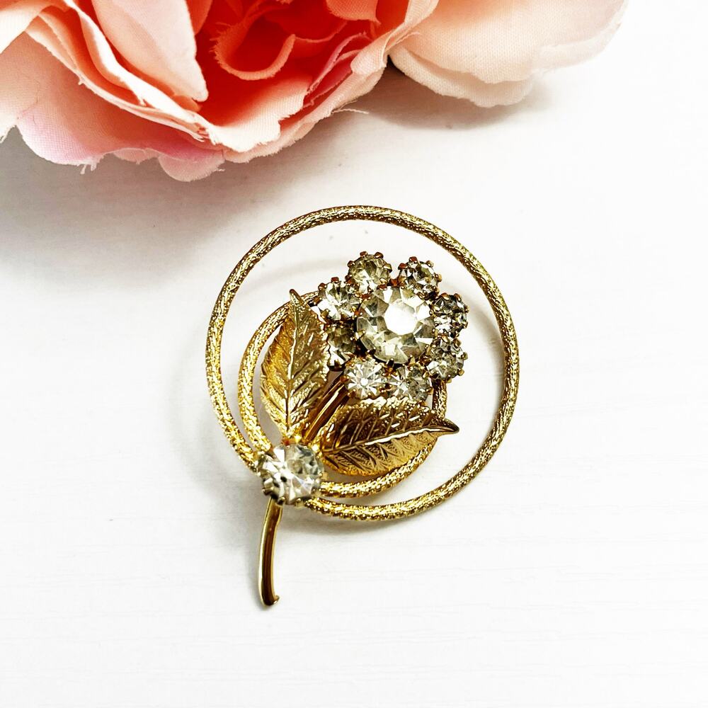 Vintage Rhinestone Flower Brooch Pin - Picture 1 of 7